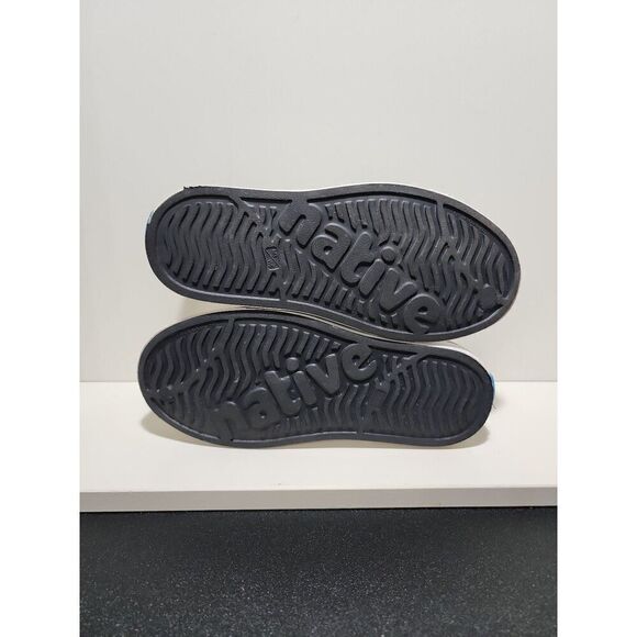 Native Shoes Disney's Mickey Mouse Black/White/Red Size 5 - Picture 6 of 6